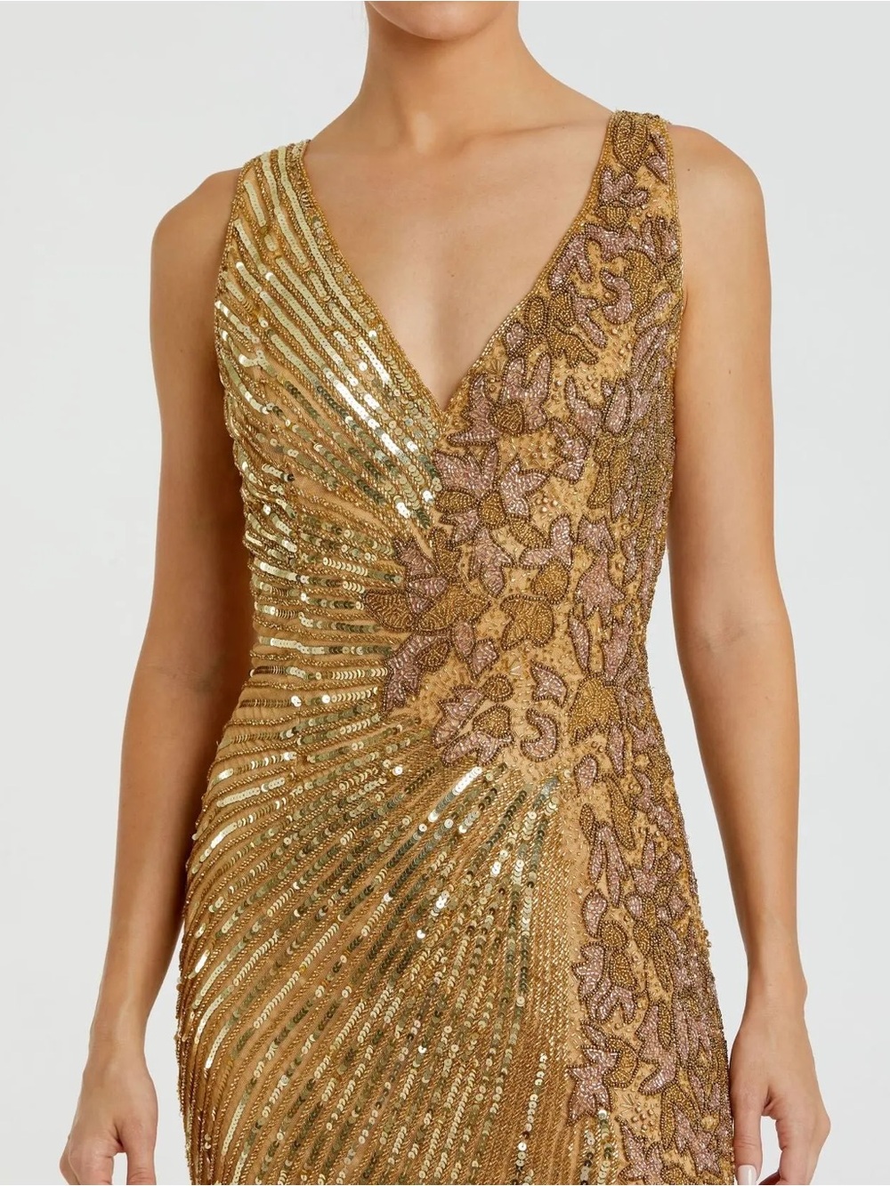 MAC DUGGAL Gold Beaded Floral Sleeveless Gown - Picture 15 of 17